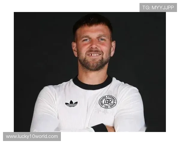 菲尔克鲁格:感谢萨勒马科尔斯梦幻助攻,为米兰处子球自豪 菲尔克鲁格:感谢萨勒马科尔斯梦幻助攻,为米兰处子球自豪